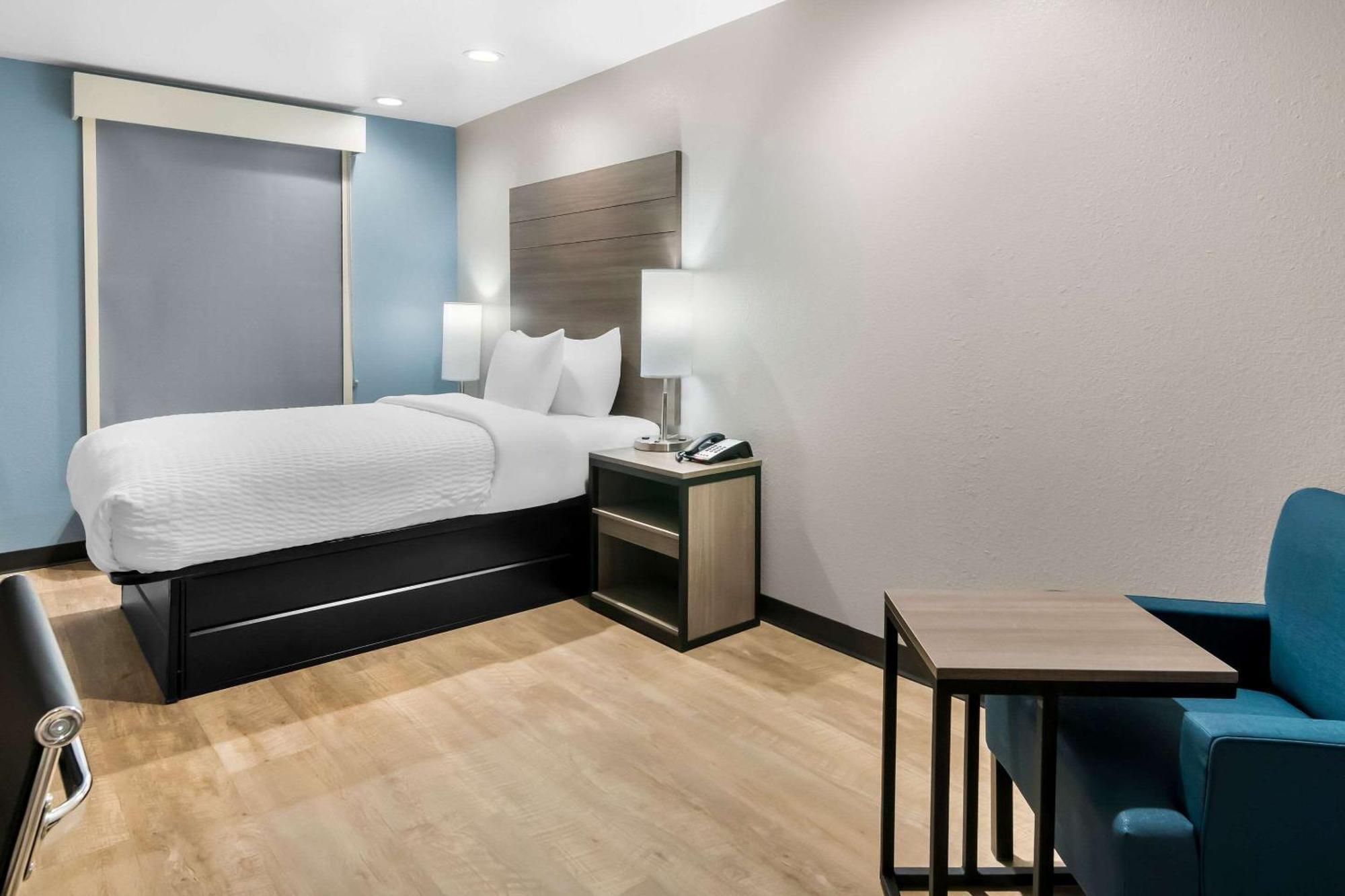 Hotel Clarion Pointe Fort Worth Zewnętrze zdjęcie