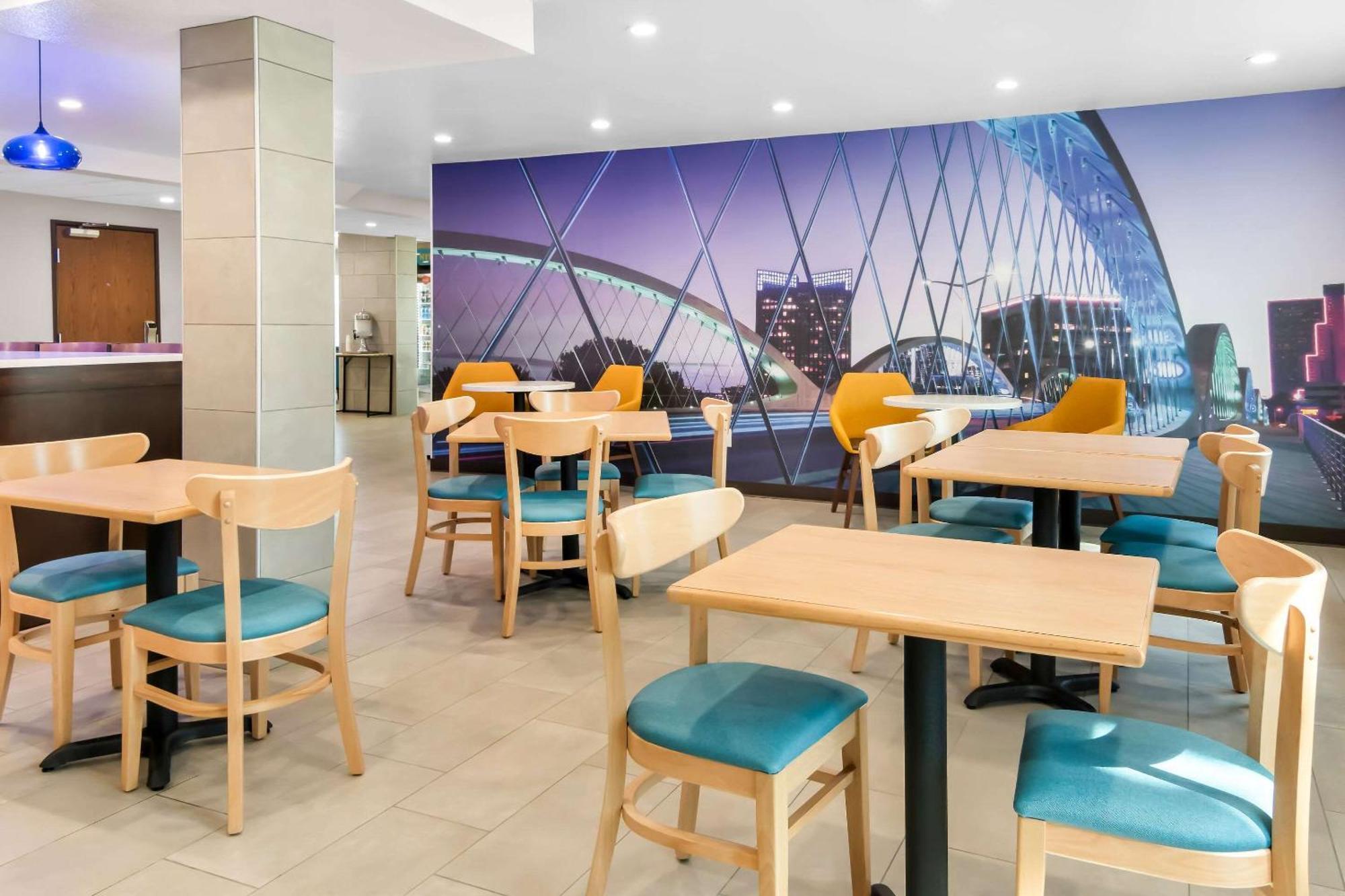 Hotel Clarion Pointe Fort Worth Zewnętrze zdjęcie